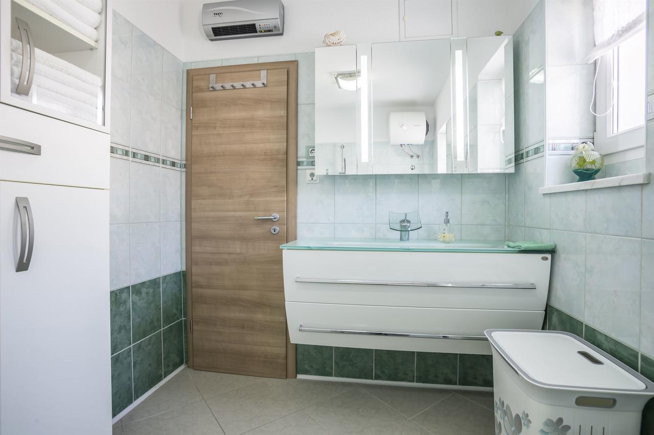 Apartment Paradise View Трогир Экстерьер фото