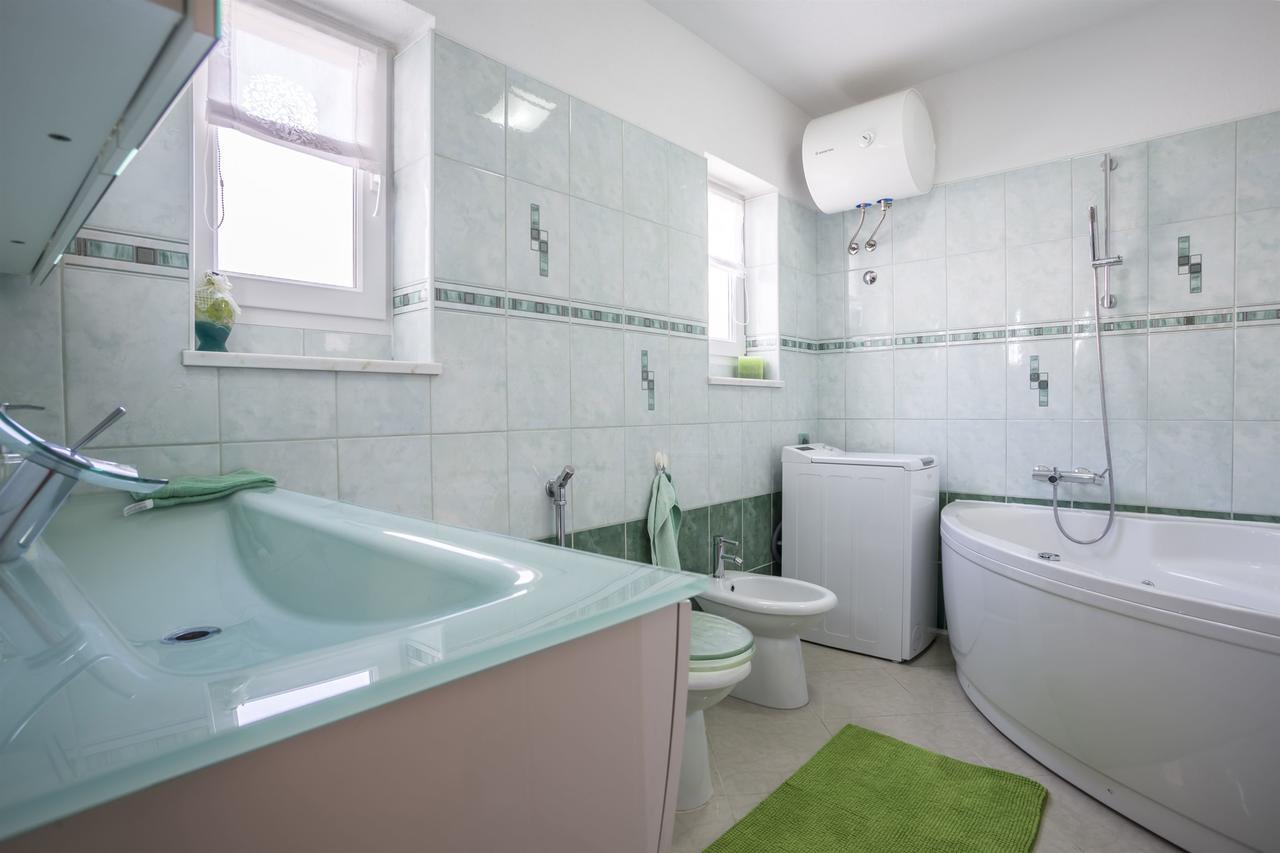 Apartment Paradise View Трогир Экстерьер фото